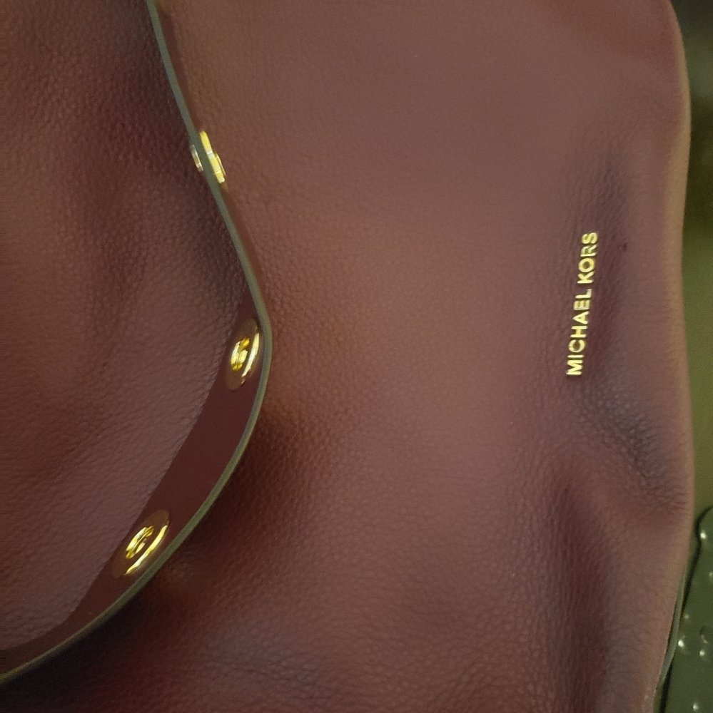Burgundy Michael Kors shoulder bag